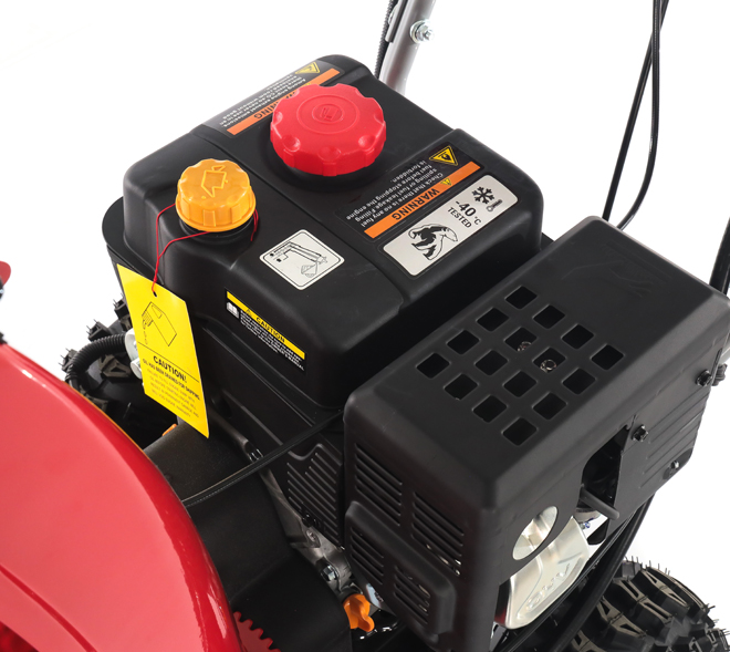 <b>Корпус двигателя спроектирован так, </b> что бы снег и талая вода не попадала на важные узлы. Специальные желобки и козырьки обеспечивают беспрепятственное стекание воды.