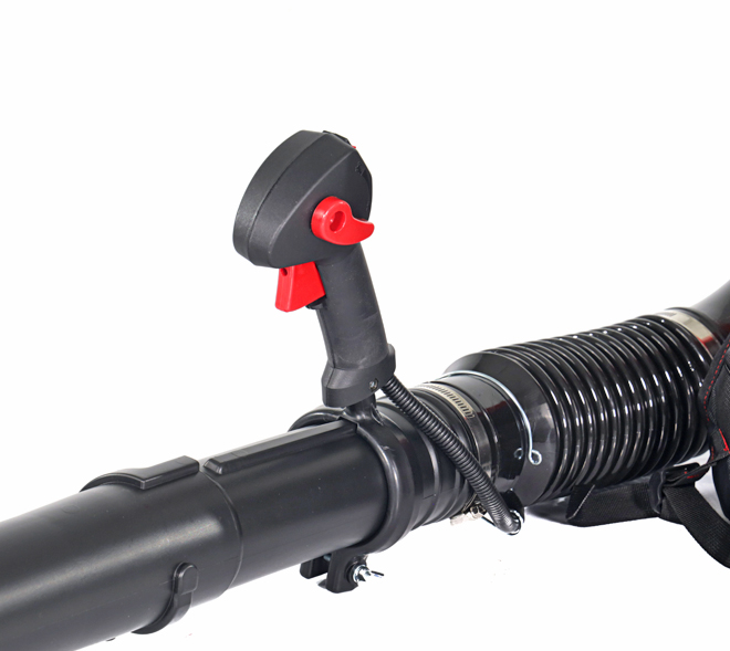 <b>Система легкого запуска Easy Start, режим Always ON (всегда включен) и круиз-контроль</b> сильно облегчает работу оператора при частых циклах "старт-стоп".