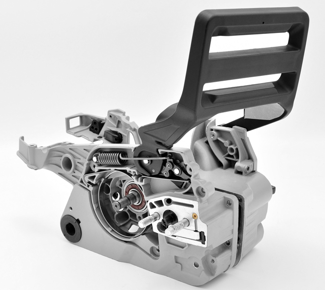 <b>Профессиональная конструкция</b>. Данная архитектура применяется только в профессиональных моделях. Магниевый картер для CSP346/356 и шортблок для CSP137/142