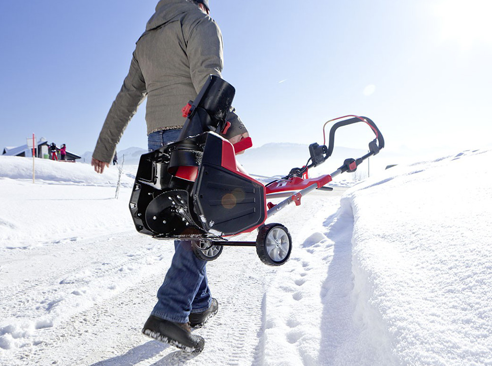 Выбираем идеальный снегоуборщик GEOS для частного дома: SnowLine или Arctic Line? Выбираем идеальный снегоуборщик GEOS для частного дома: SnowLine или Arctic Line?